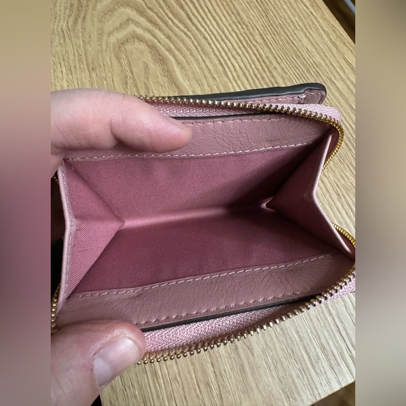 ⭐️TORY BURCH COMPACT WALLET⭐️ - Picture 8 of 8